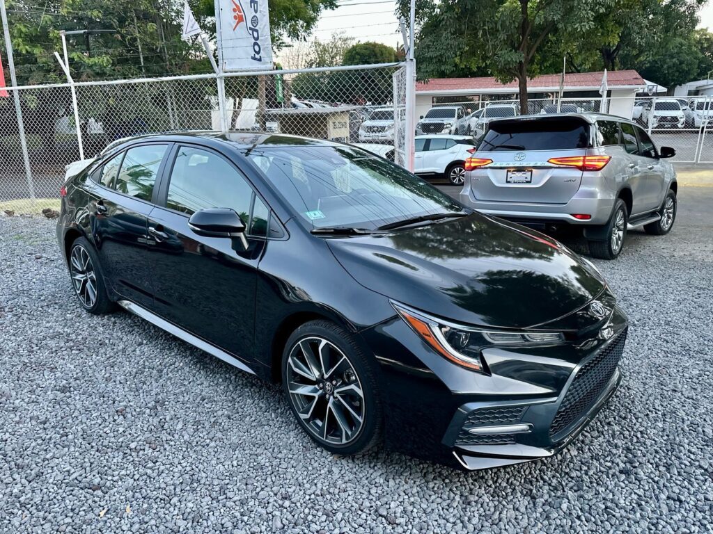 TOYOTA-COROLLA-SE-2021